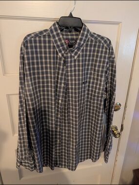 Chaps Men’s Navy & White Plaid Button-Down Shirt